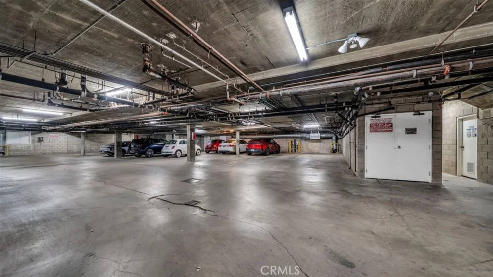 7218 Hillside Avenue #202 photo 30