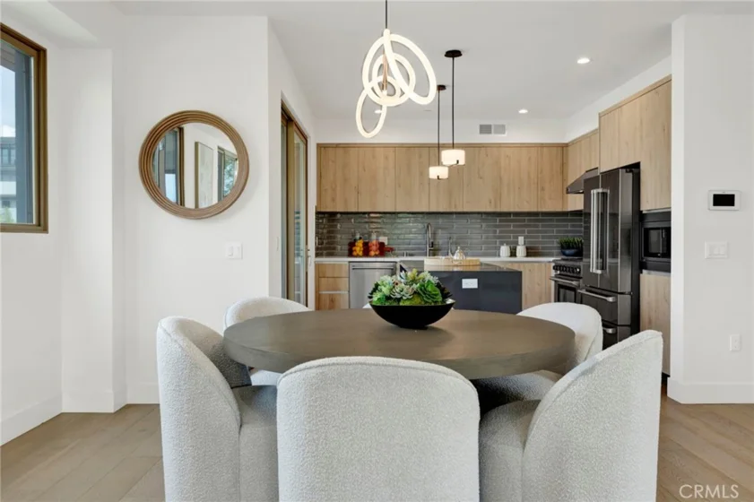 941 E California Boulevard #1 photo 12