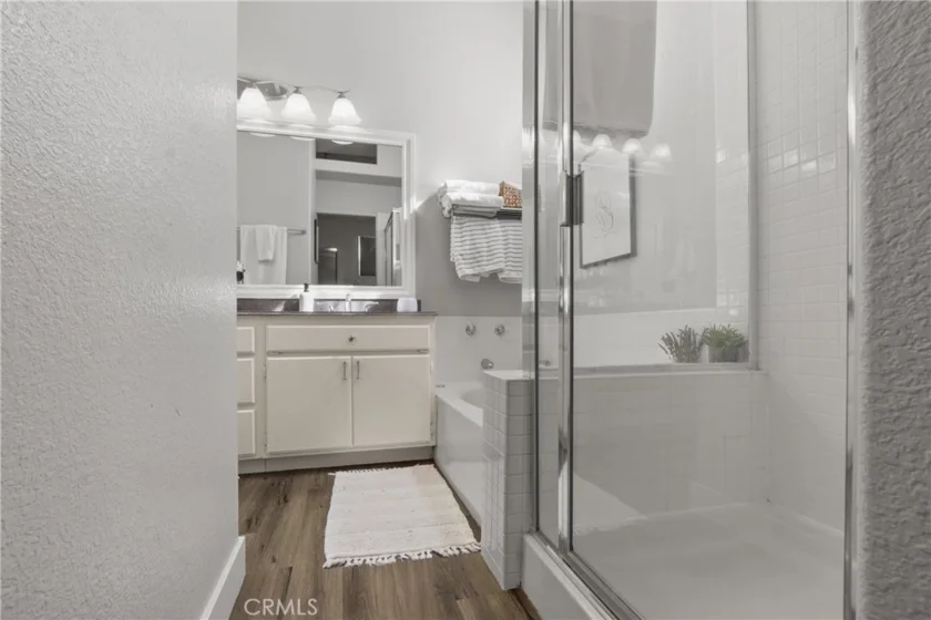 1071 S Volterra photo 19