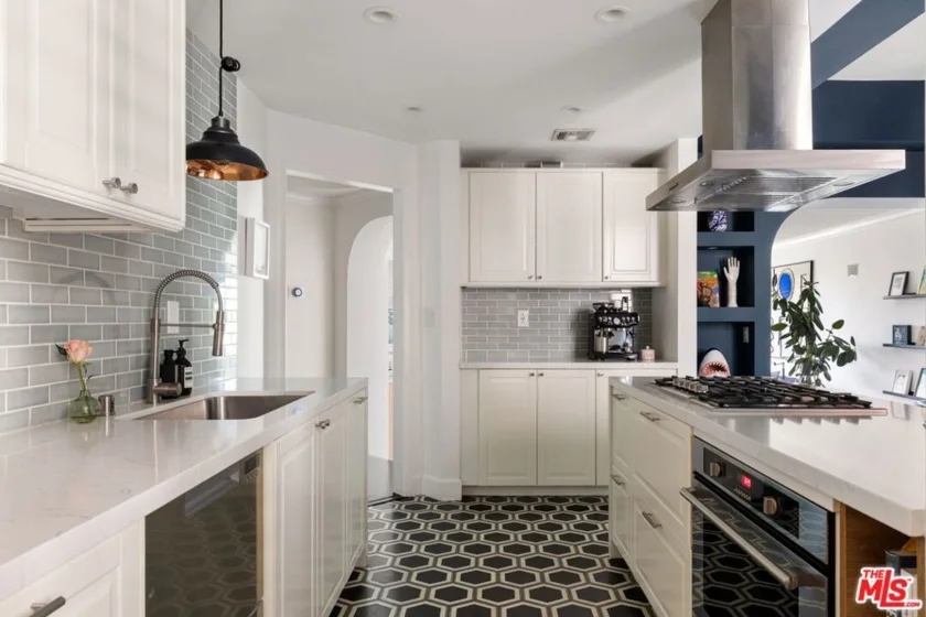 8455 Fountain Avenue #301 photo 13