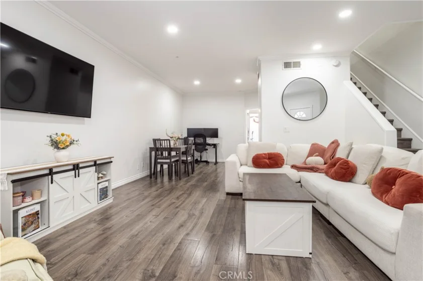 18347 Saticoy Street #35 photo 2