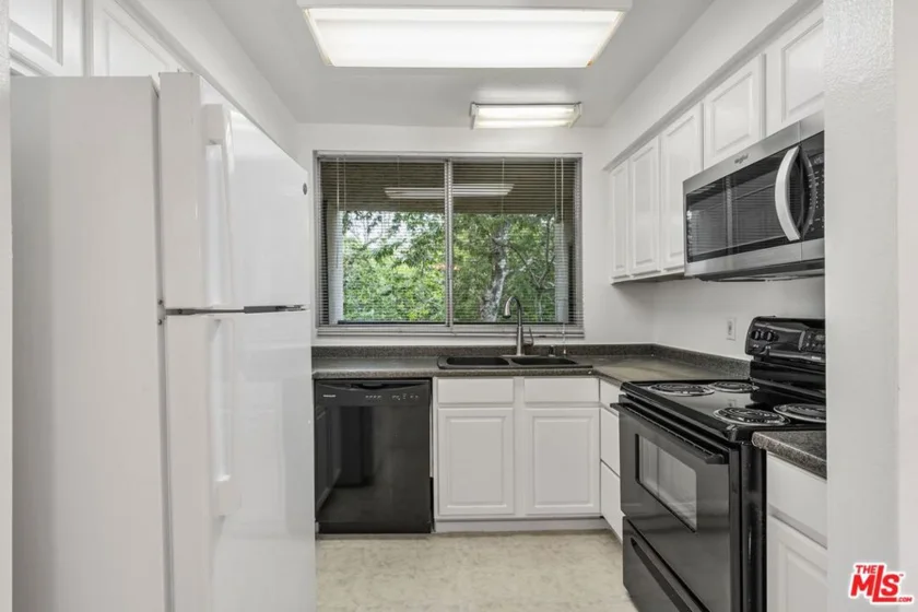 1211 Raintree Circle photo 40