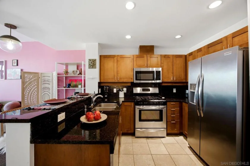 475 Redwood Street #406 photo 8