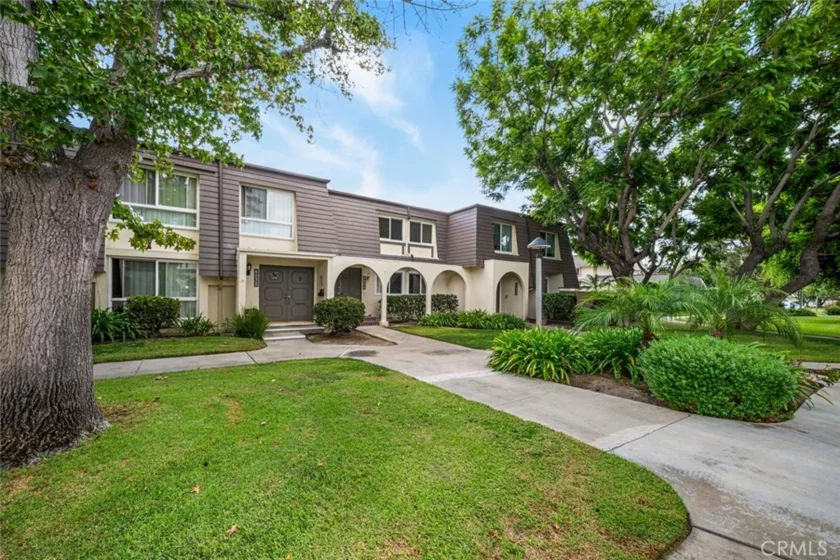 4228 Paseo De Oro photo 4
