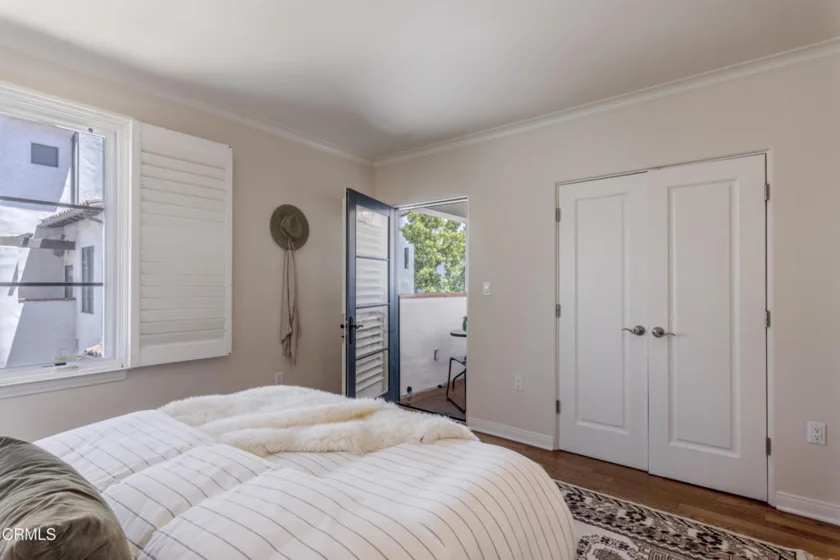 700 E Union Street #207 photo 17