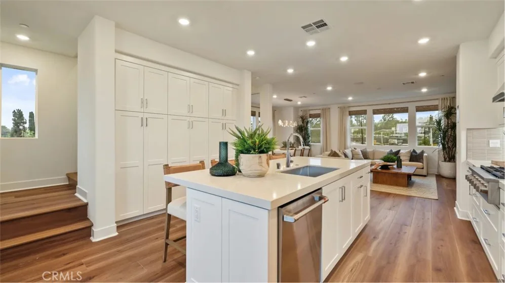 1792 Lychee Street photo 2