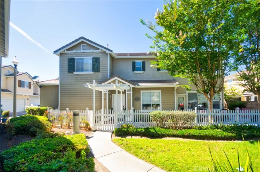 23 Windward Way photo 1