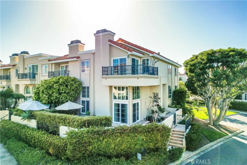 6062 Panorama Drive photo 1