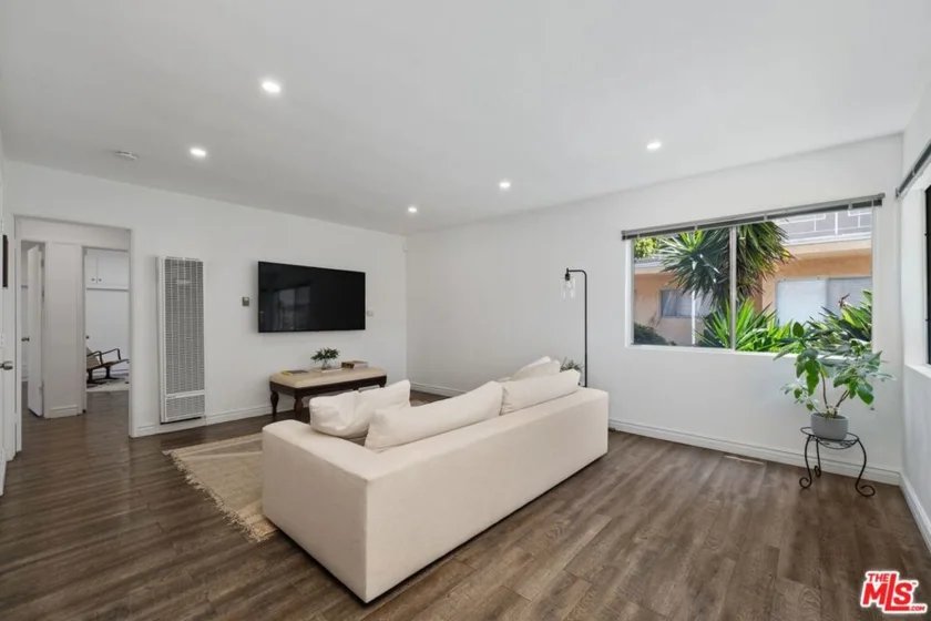 420 N Market Street #19 photo 1