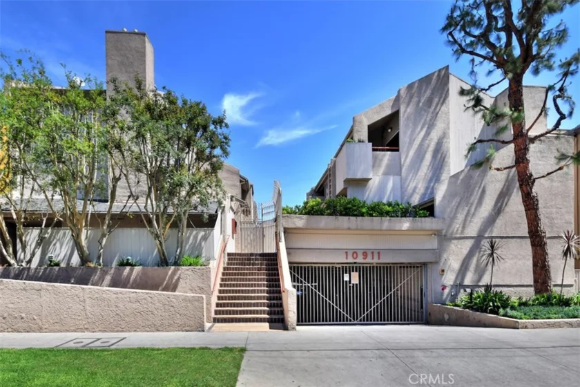 10911 Bluffside Drive #7 photo 1