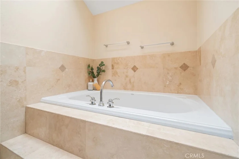 460 Providence Court #101 photo 20