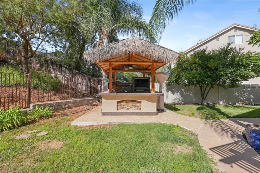 39528 Montebello Way photo 32