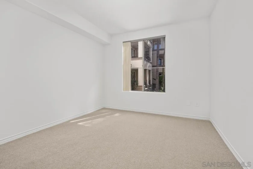 2253 Martin #220 photo 27