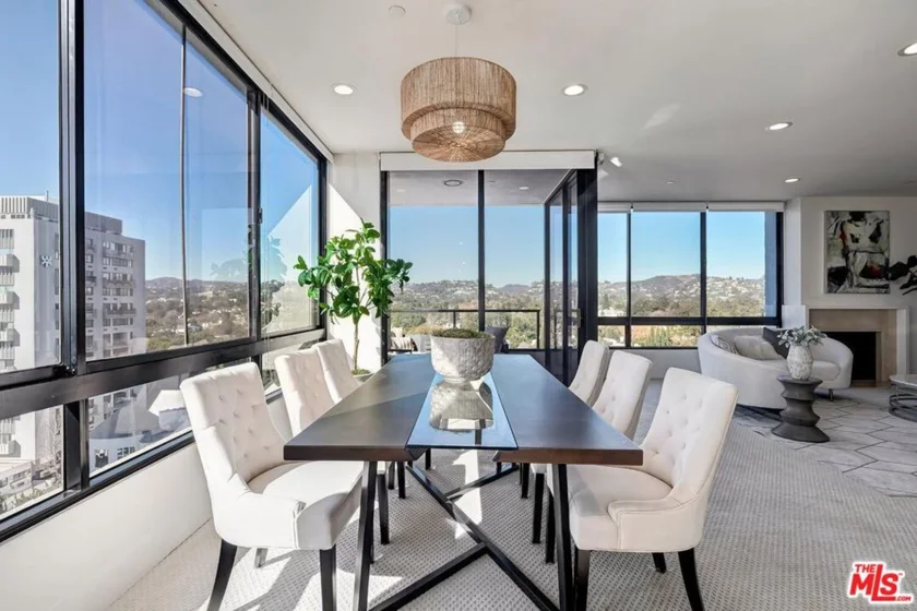 10350 Wilshire Boulevard #1102 photo 4