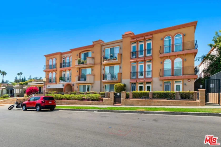 4711 Ambrose Avenue #101 photo 1