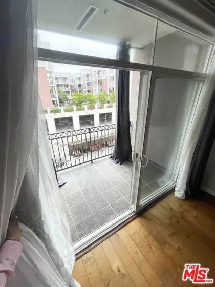 3750 Santa Rosalia Drive #410 photo 3