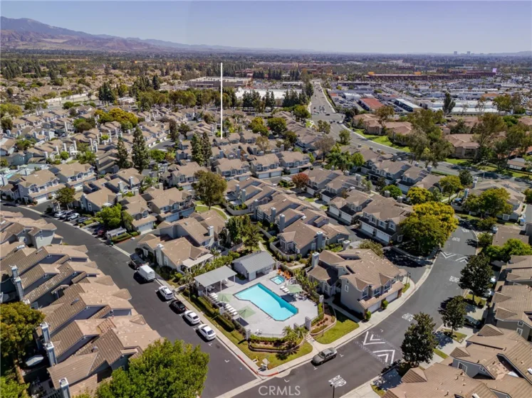 13576 Eucalyptus Street photo 32