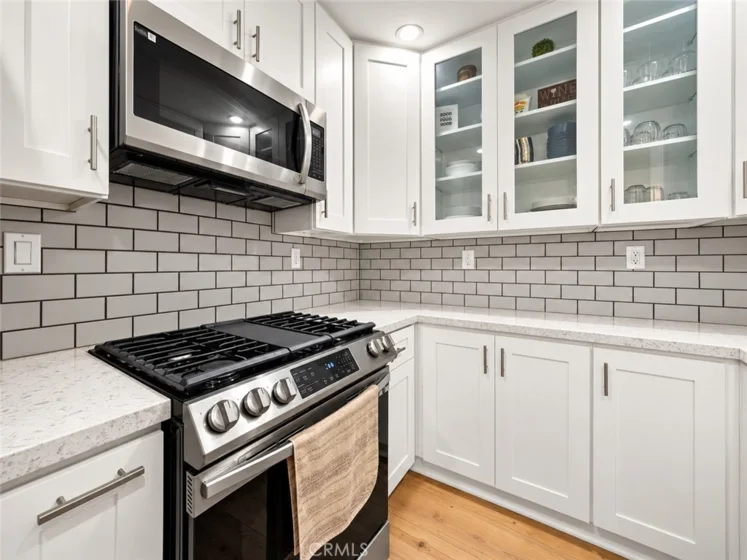2452 Chelsea Place #M photo 7