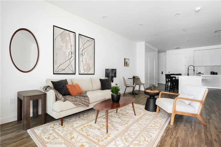 118 Astronaut Ellison S Onizuka Street #809 photo 1