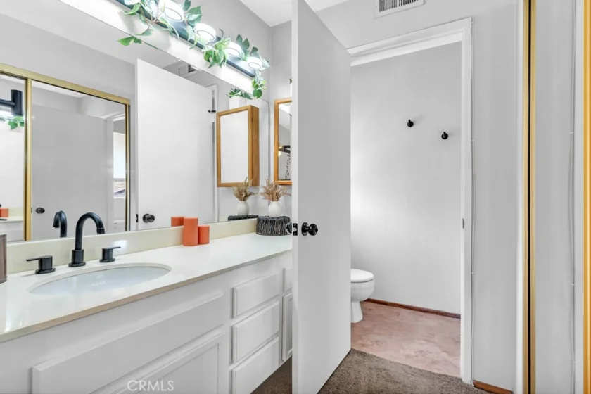 1145 Privet Street photo 21
