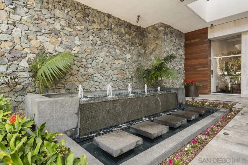 1720 Avenida Del Mundo #509 photo 42