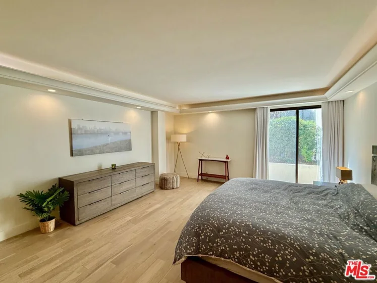 325 N Oakhurst Drive #203 photo 21