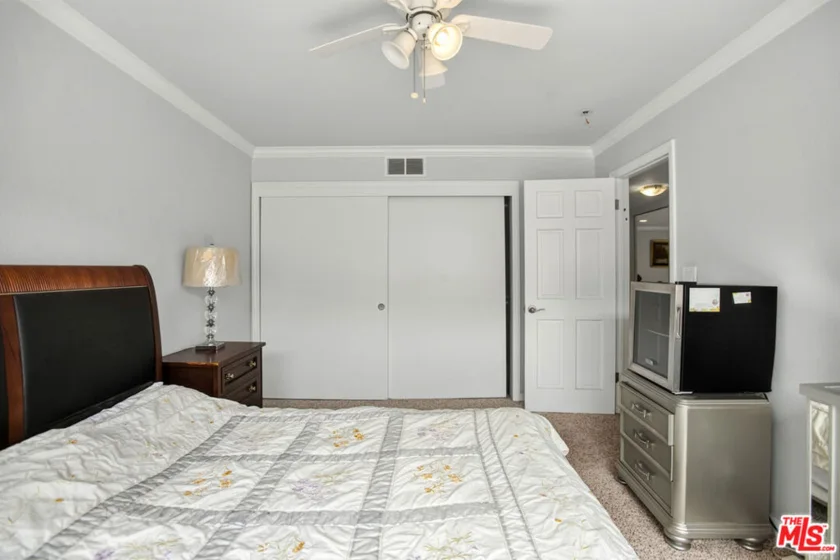 1110 S Shenandoah Street #8 photo 9
