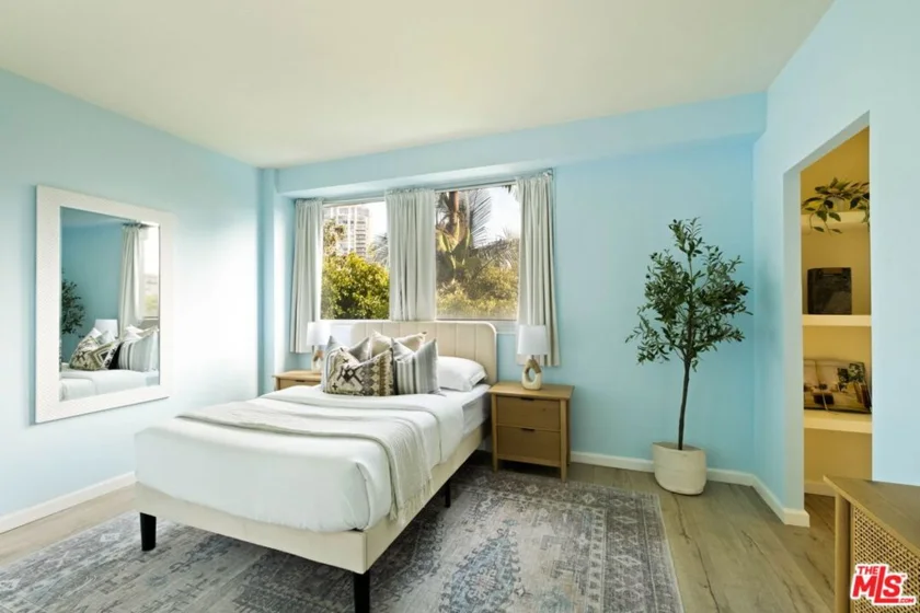 969 Hilgard Avenue #307 photo 11