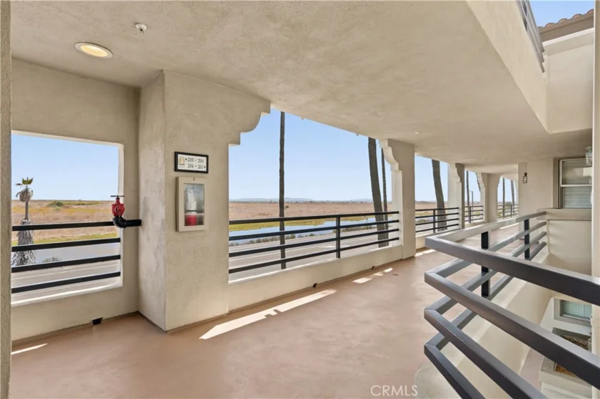 4167 Warner #205 photo 24