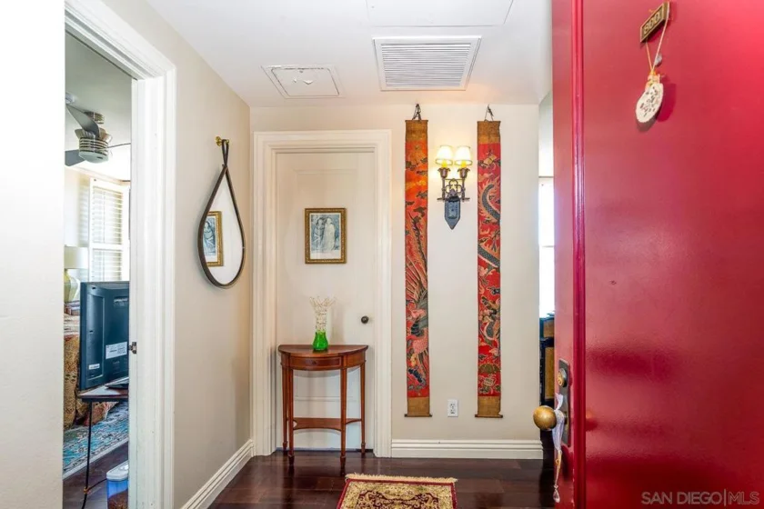 702 Ash Street #800 photo 57