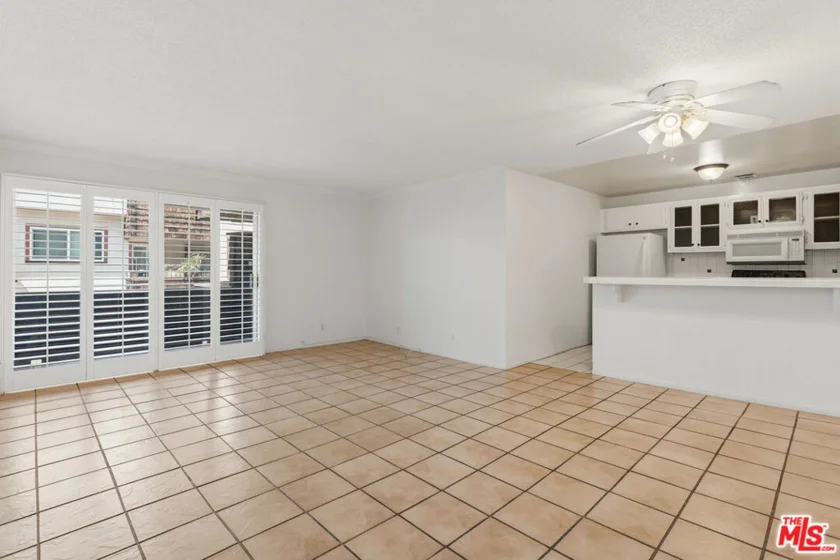 5414 Newcastle Avenue #19 photo 27