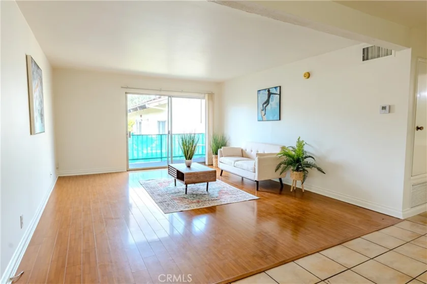 5460 White Oak #K301 photo 1
