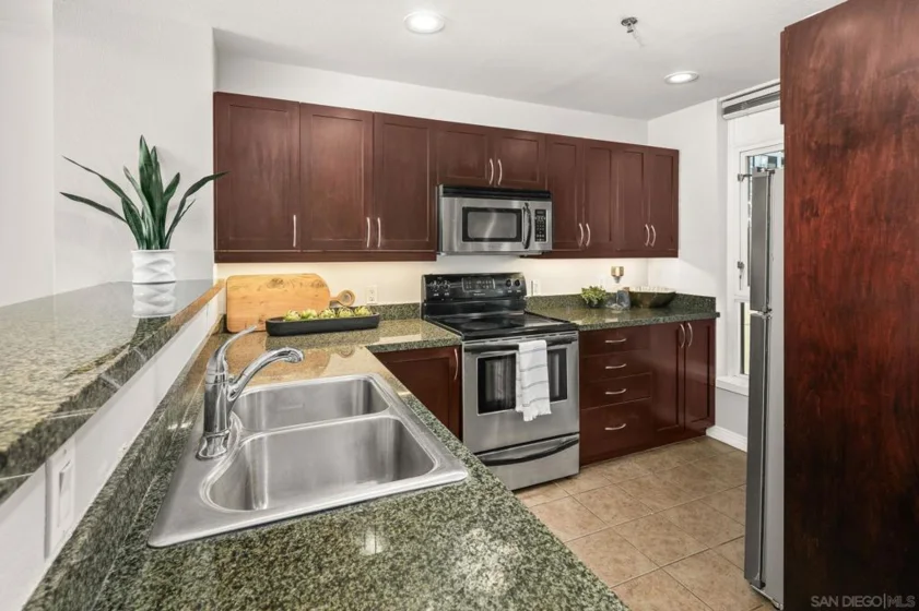 427 9th Avenue #809 photo 9