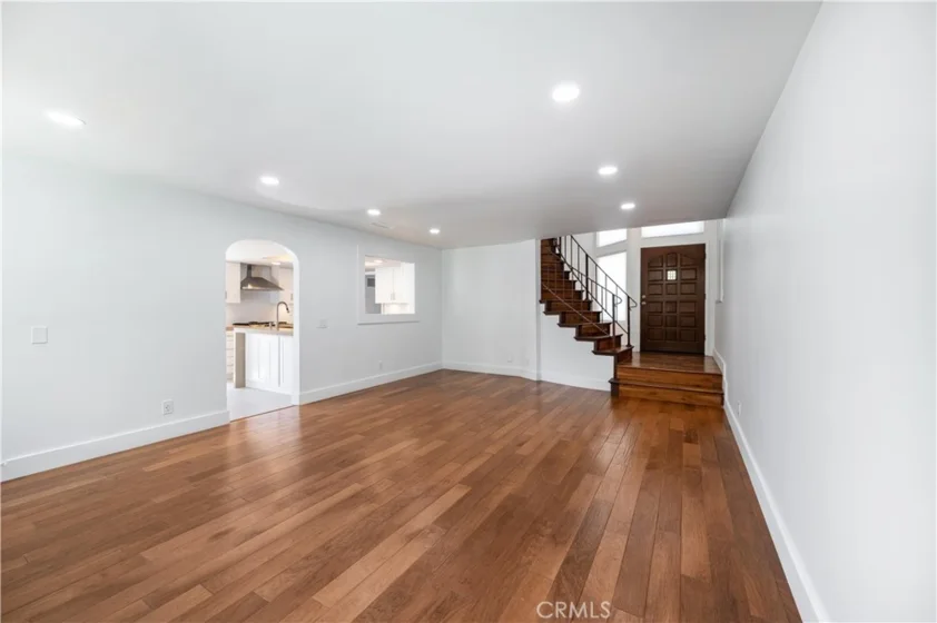 2782 Longwood Court photo 6