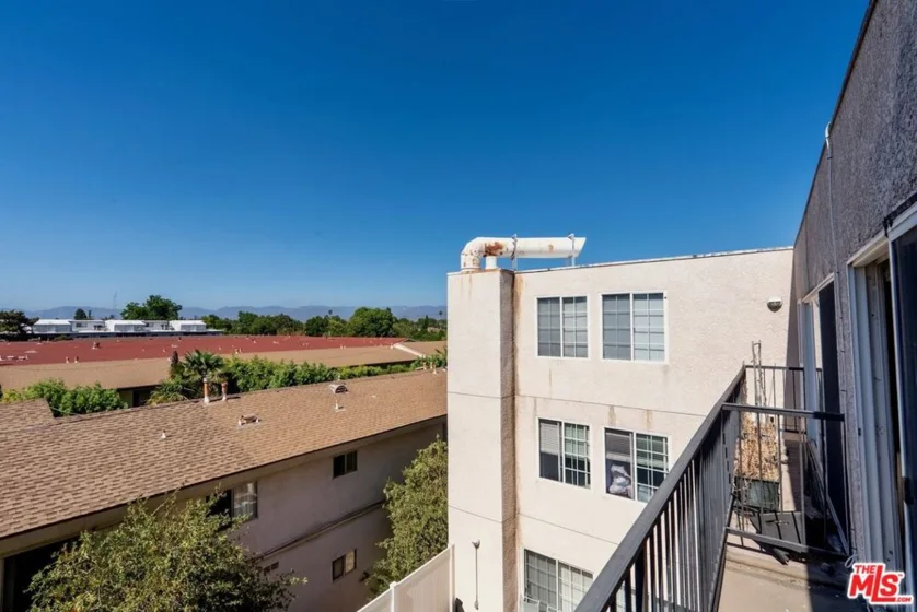 5050 Coldwater Canyon Avenue #PH1 photo 19