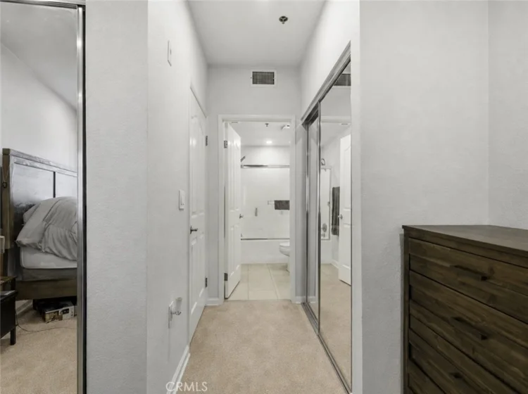 838 Pine #215 photo 5