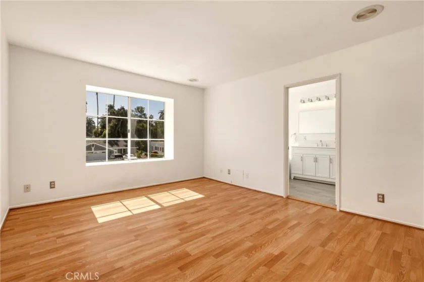 7329 Vassar photo 20