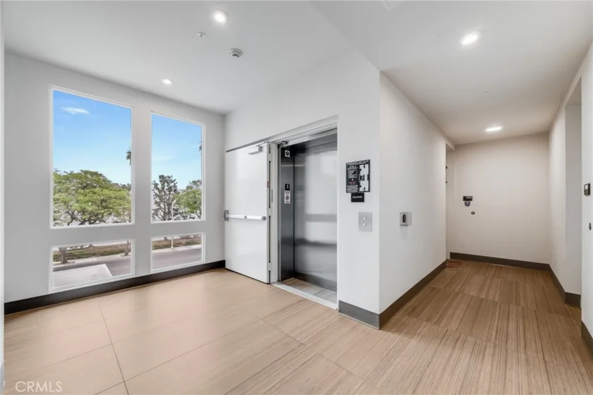 1338 S Urbana photo 6