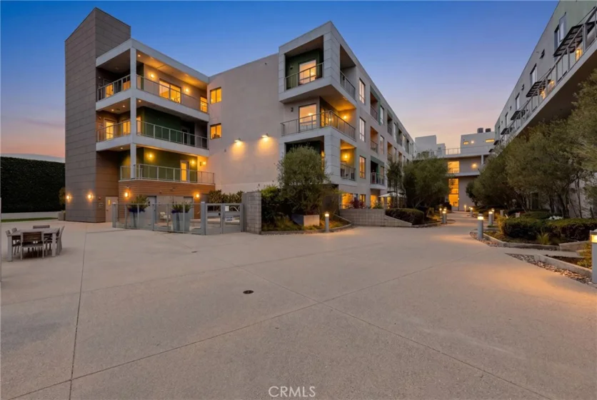 11500 Tennessee Avenue #330 photo 20
