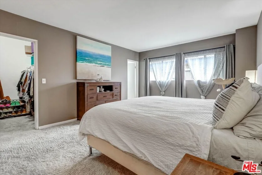 1828 Barry Avenue #4 photo 12