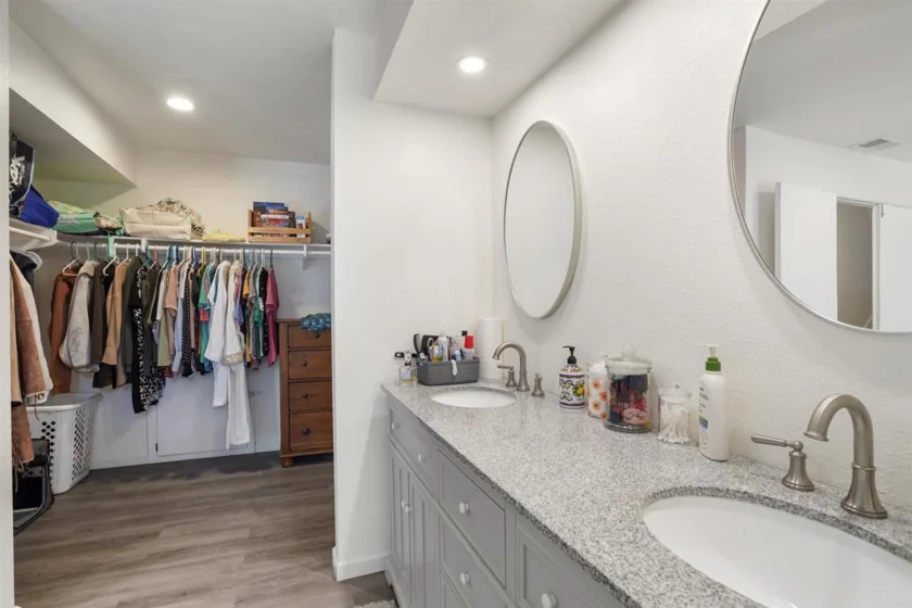 1502 Apache Drive #E photo 31