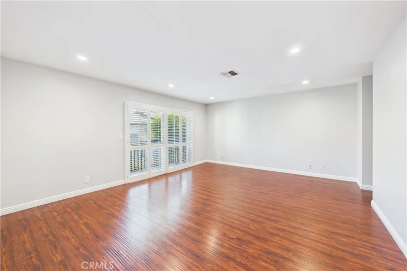 9253 Walker Street photo 9