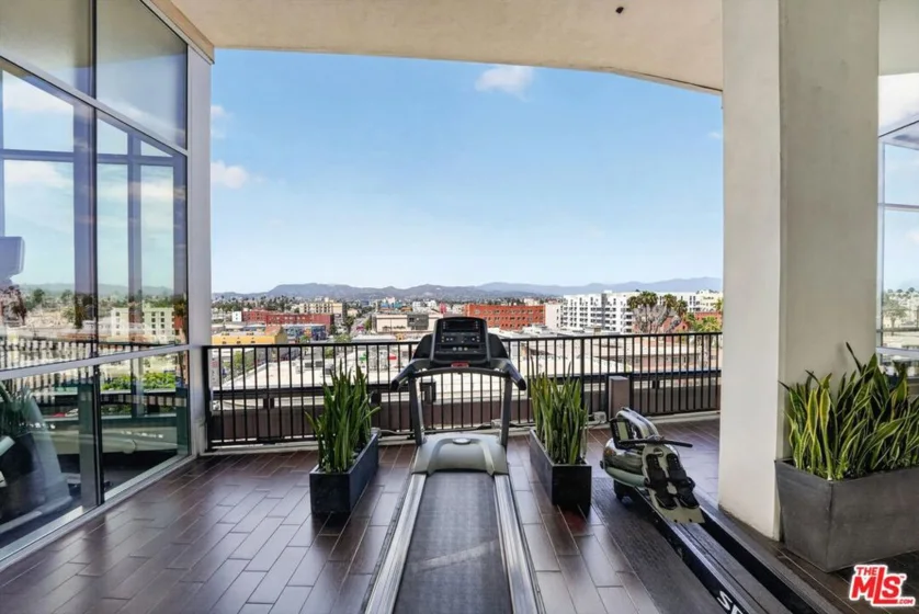 3785 Wilshire Boulevard #1212 photo 26