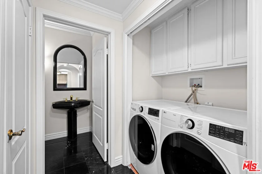 7218 Hillside Avenue #202 photo 6