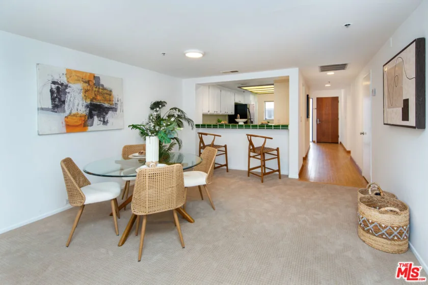 2960 Neilson Way #304 photo 3