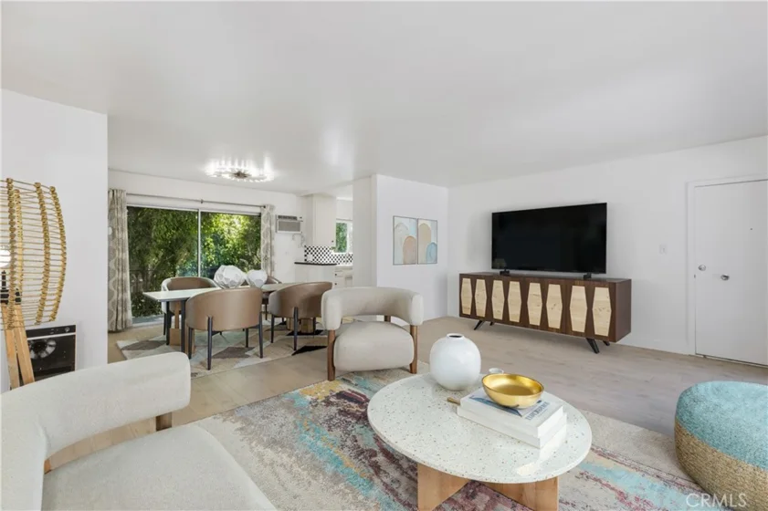 1632 Camden #204 photo 3