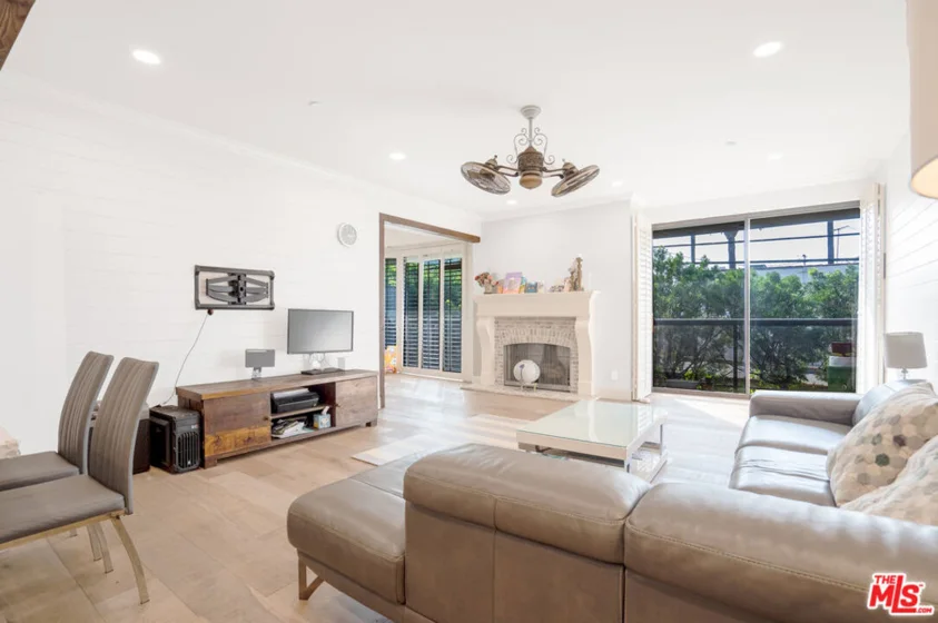 125 N Gale Drive #205 photo 6
