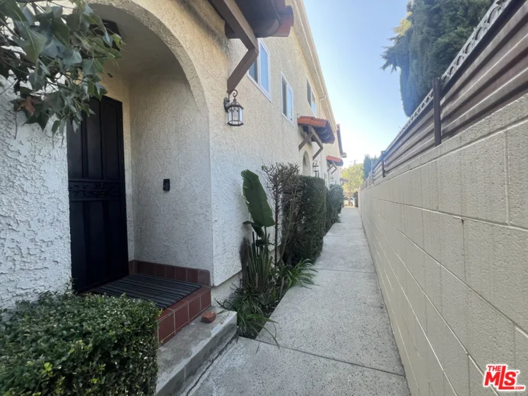 1443 25th Street #4 photo 14
