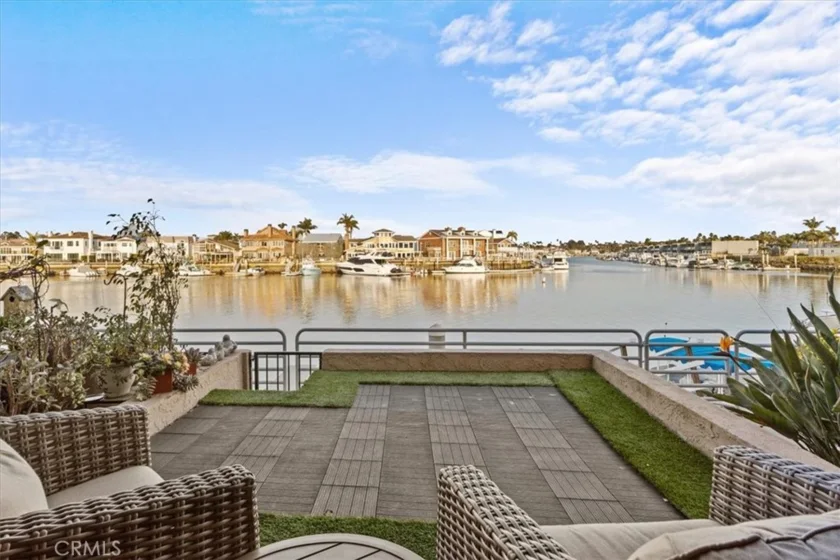 17124 Bluewater Lane photo 1
