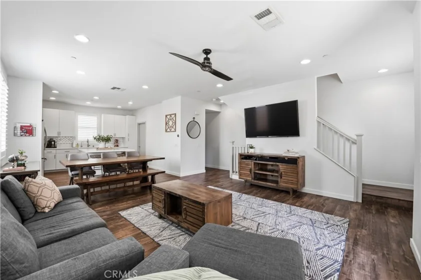 809 S Anaheim Boulevard #101 photo 5